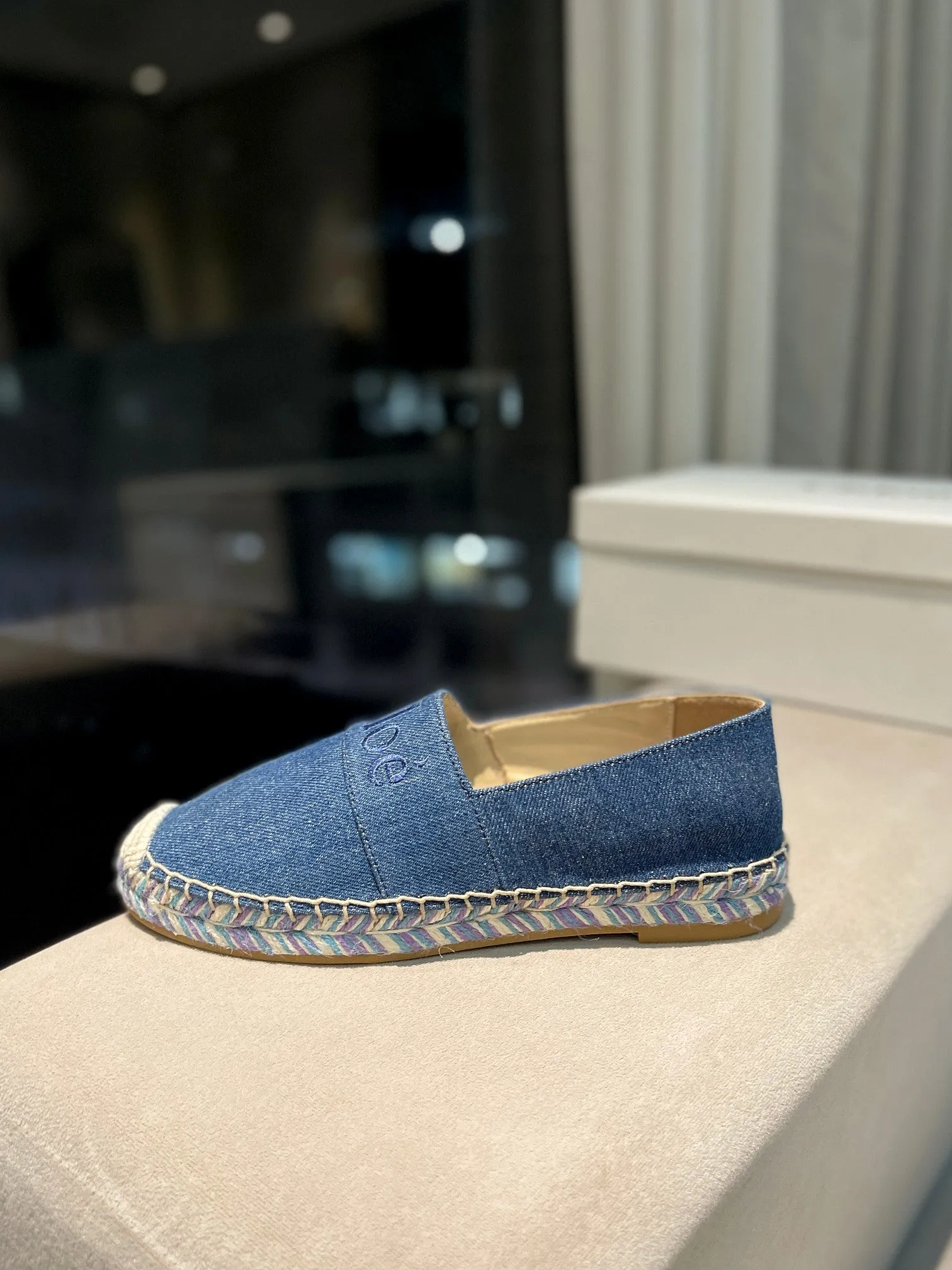 BLUE AND IN NAVY Flawless FABRIC CHLOÉ RAFFIA LOAFERS Special edition