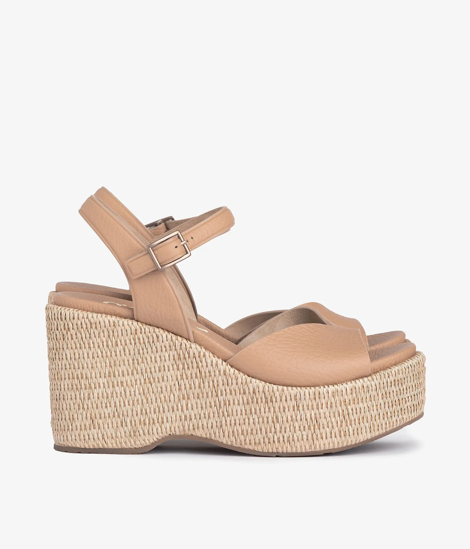 doina / camel cervo-raffia