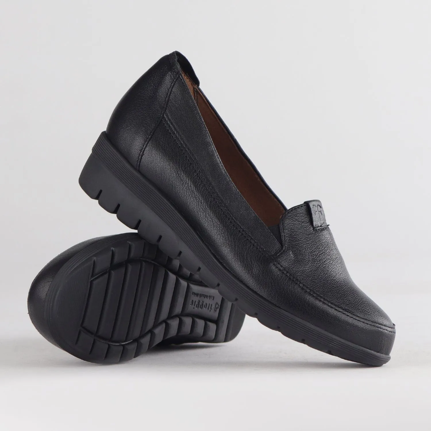 Loafer with Removable Footbed in Black - 12842