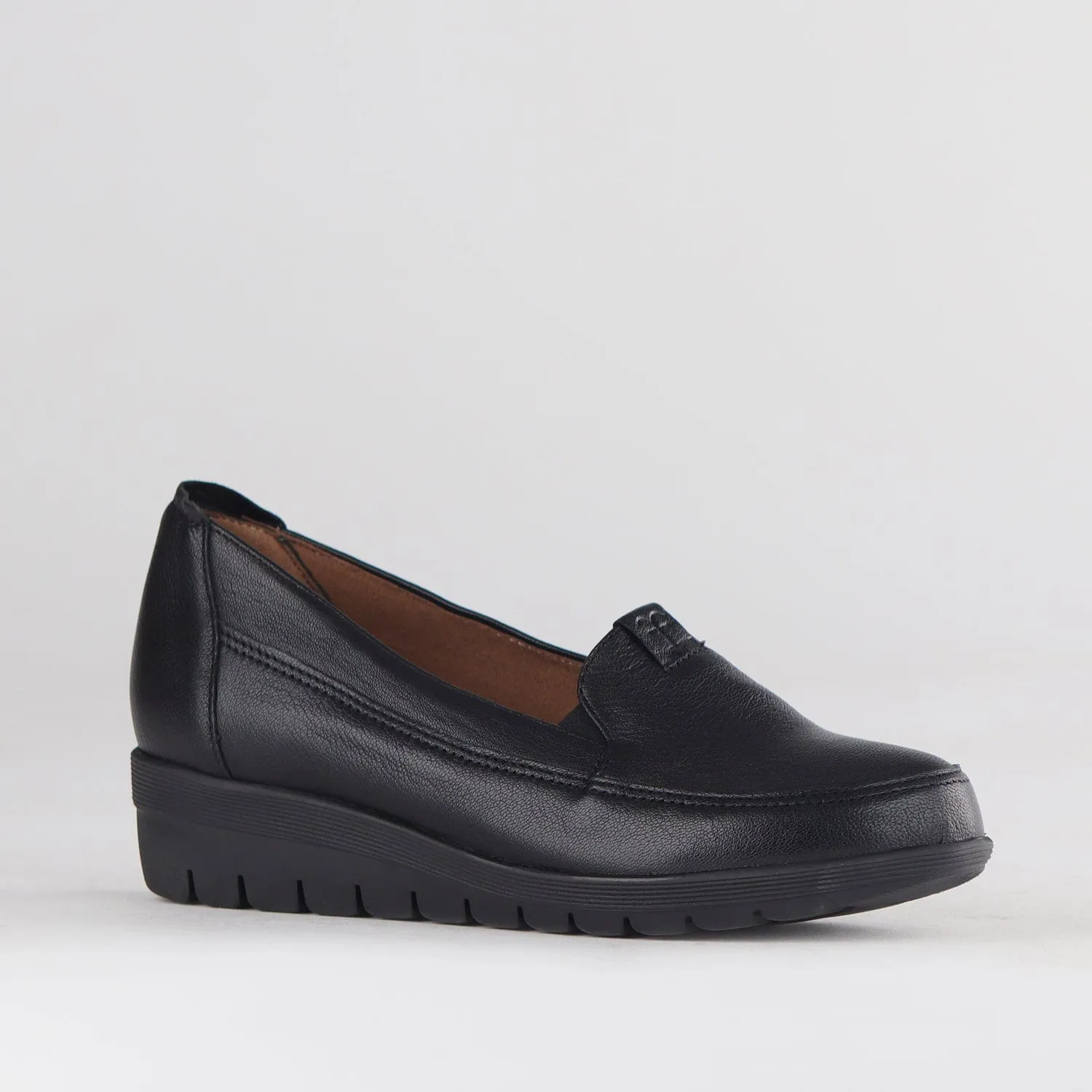 Loafer with Removable Footbed in Black - 12842