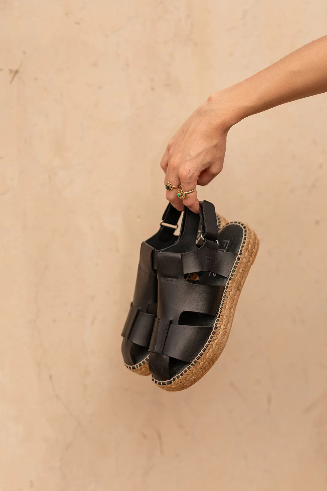 Nuwara espadrilles sandals in Black
