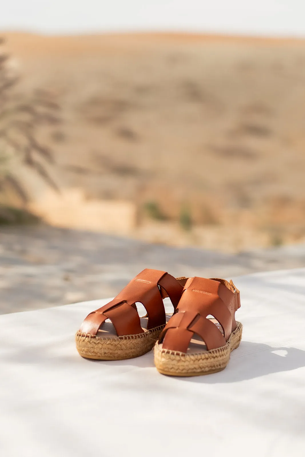 Nuwara espadrilles sandals in Cognac