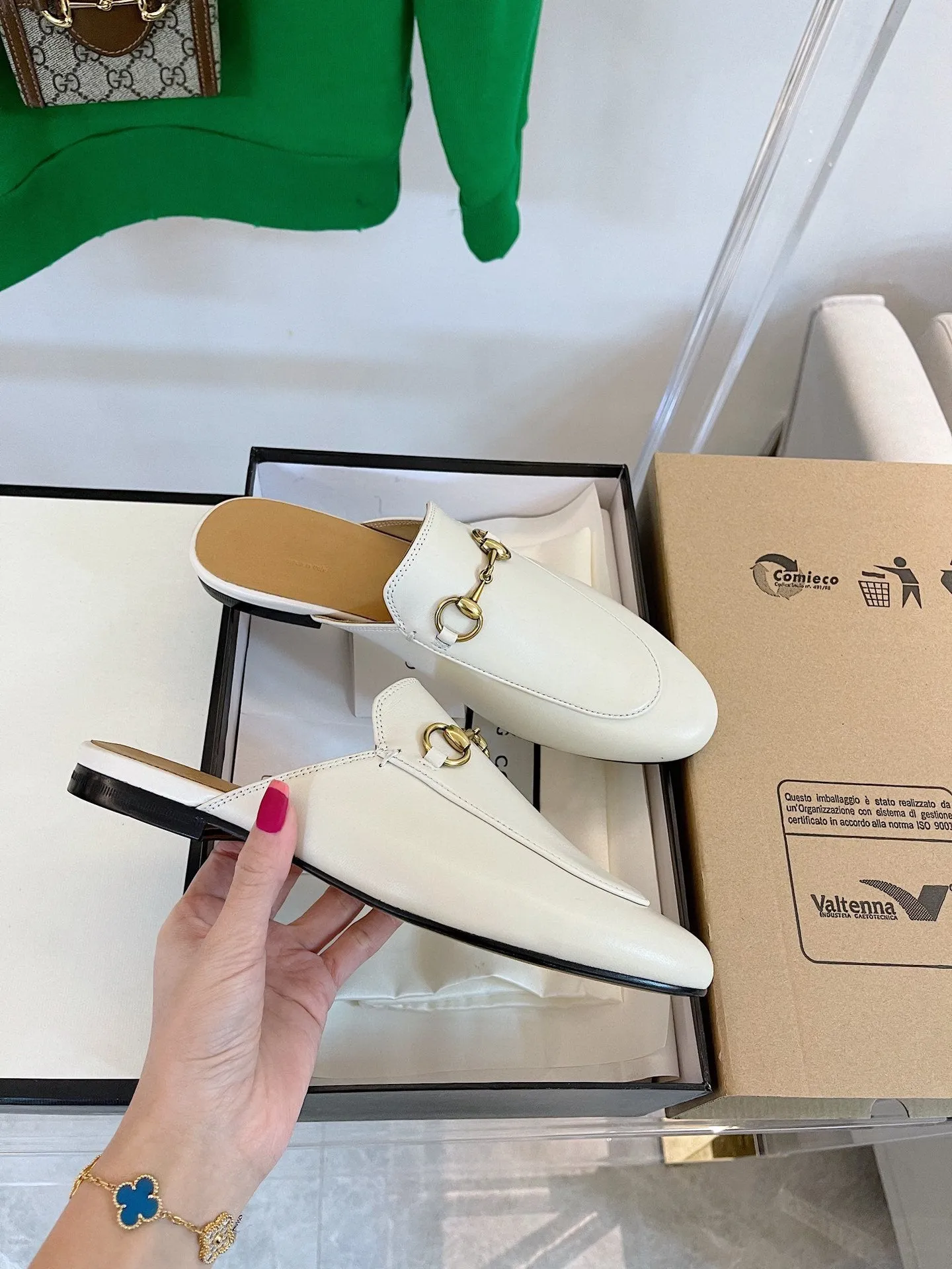 WHITE GG SLIPPER Best value Gucci MULES Secure shipping