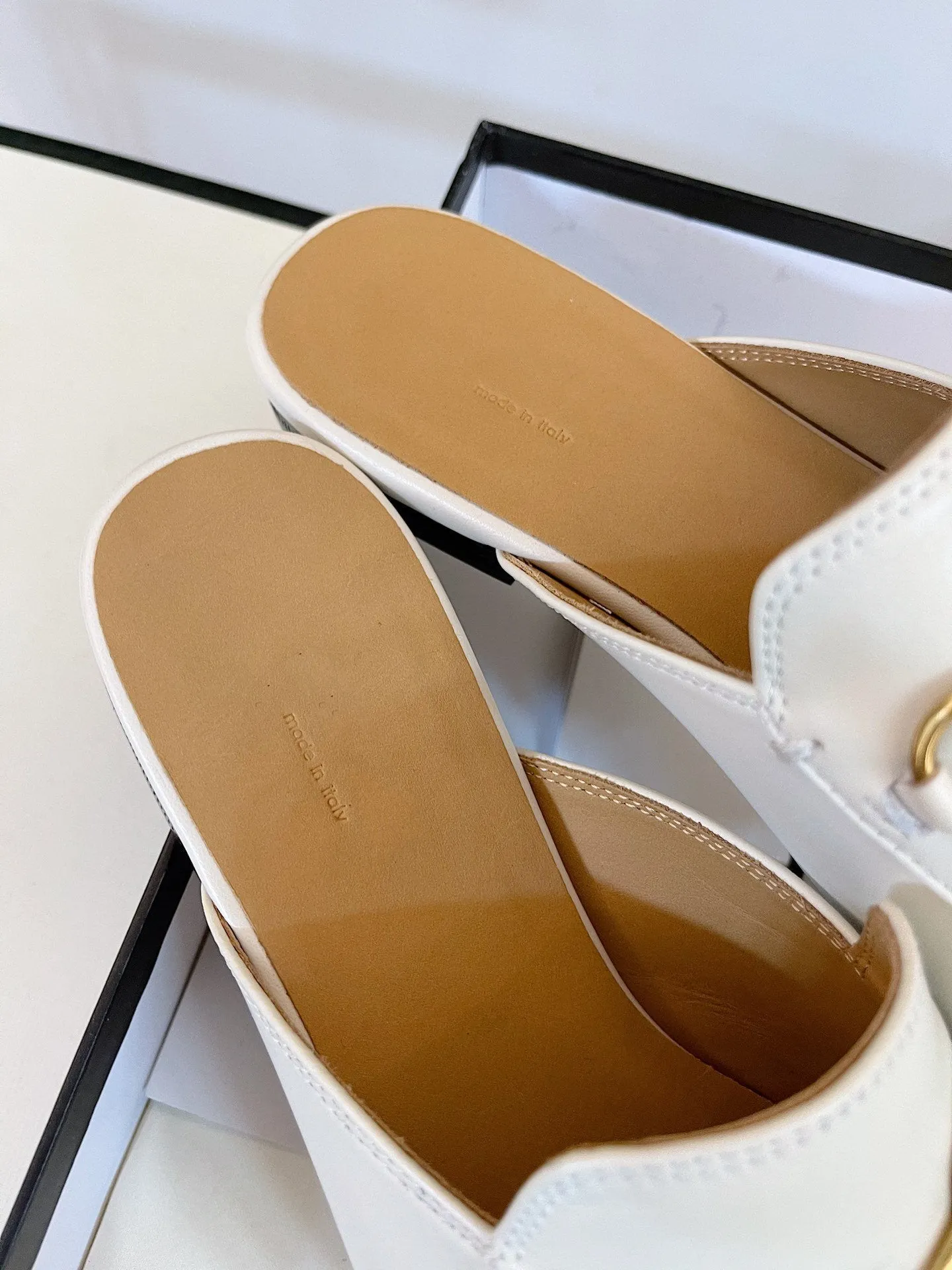 WHITE GG SLIPPER Best value Gucci MULES Secure shipping